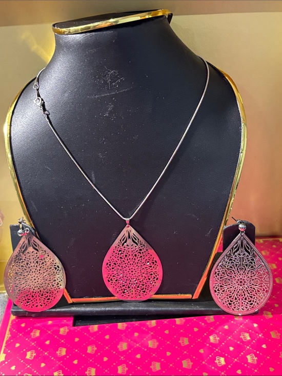 Jewelry - Pink Filigree Teardrop Necklace and Earring Set - Women Jewelry